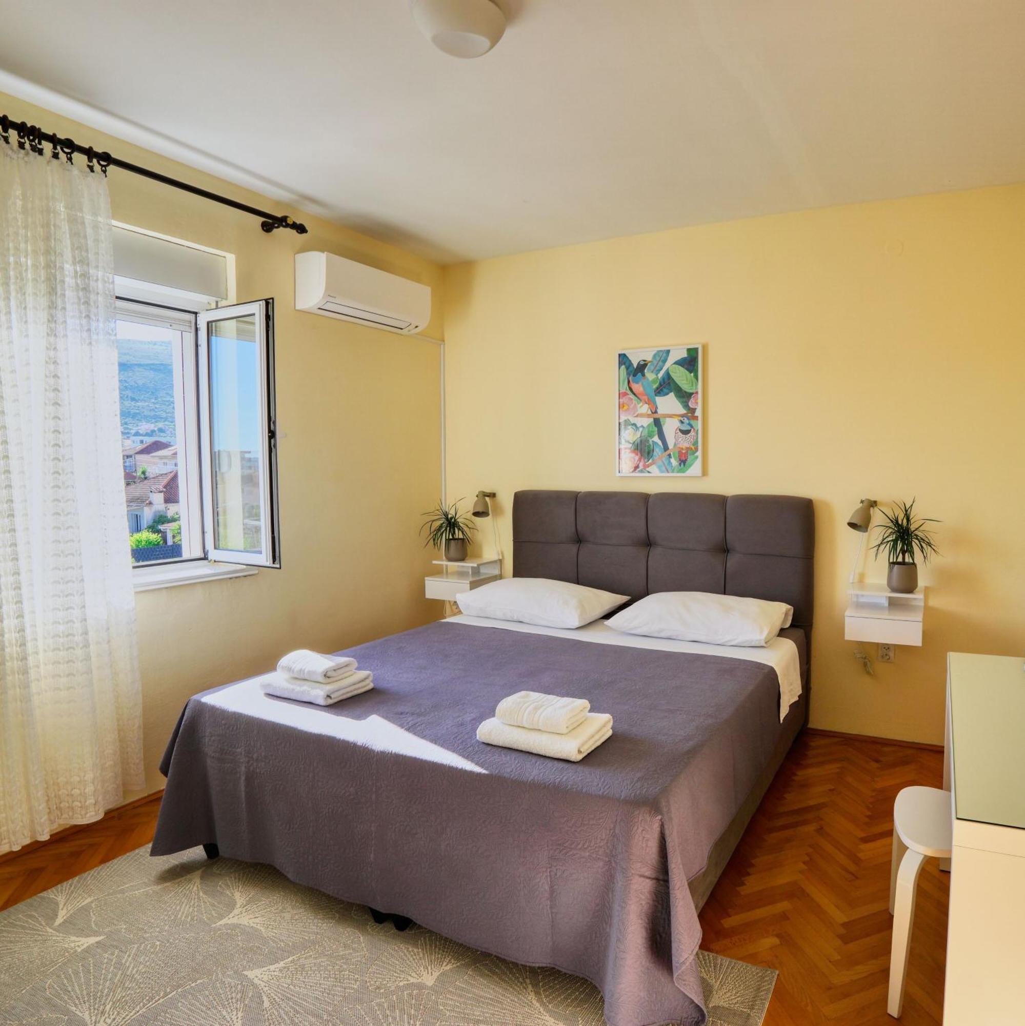 Apartmani Ana 10 Min. Hoda Od Centra Trogira Exteriér fotografie